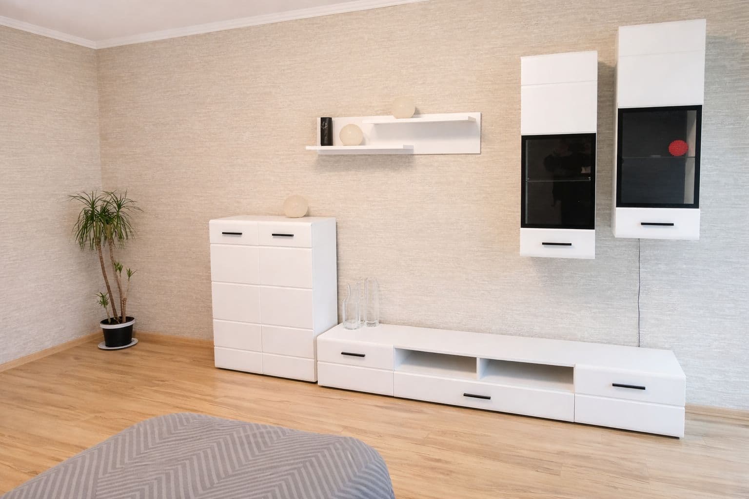 Monteurwohnung Hamburg – Innenansicht des möblierten Apartments Monteurwohnung Hamburg – Innenansicht des möblierten Apartments